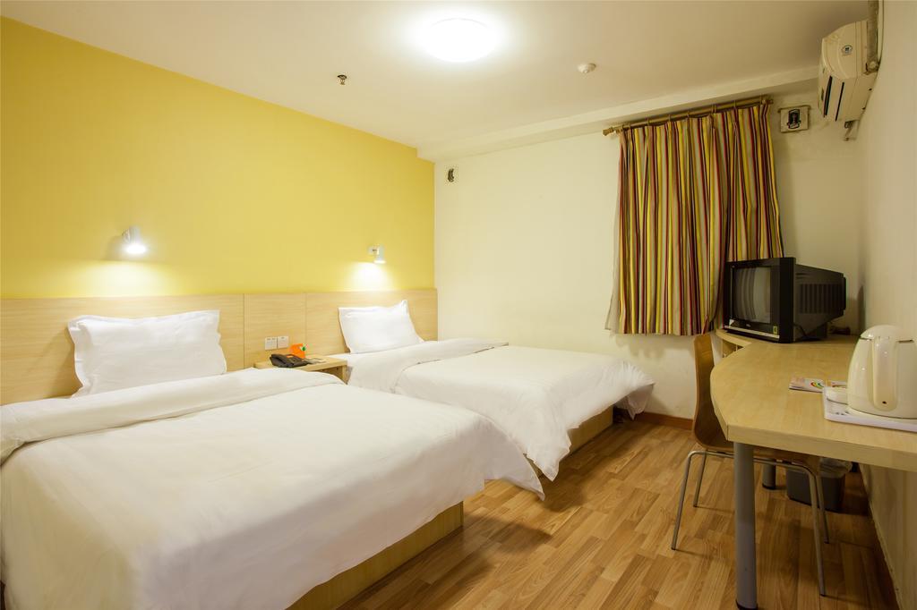 7Days Inn Suzhou Sanxiang Road Room photo