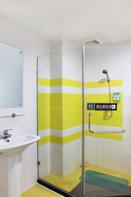 7Days Inn Suzhou Sanxiang Road Room photo