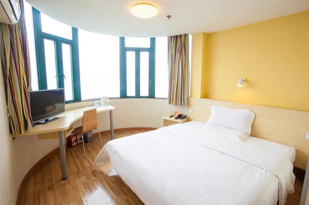 7Days Inn Suzhou Sanxiang Road Exterior photo